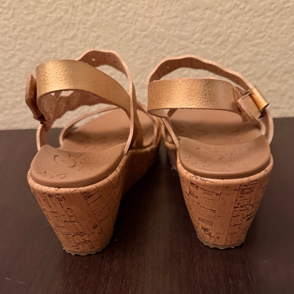 Skechers Women's Bronze Wedge Sandals - Picture 5 of 7